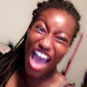 Meet your Posher, Mariama